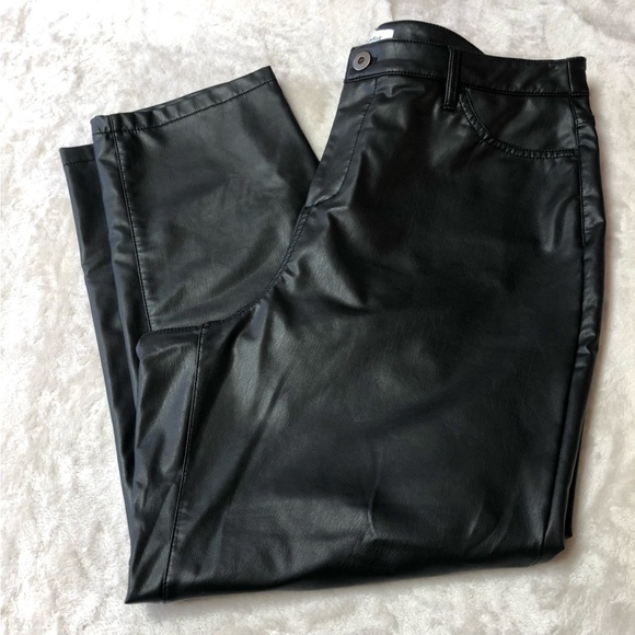 ADDITION Elle Black High Waisted Faux Leather Crop Pants Size 16 - Picture 2 of 13